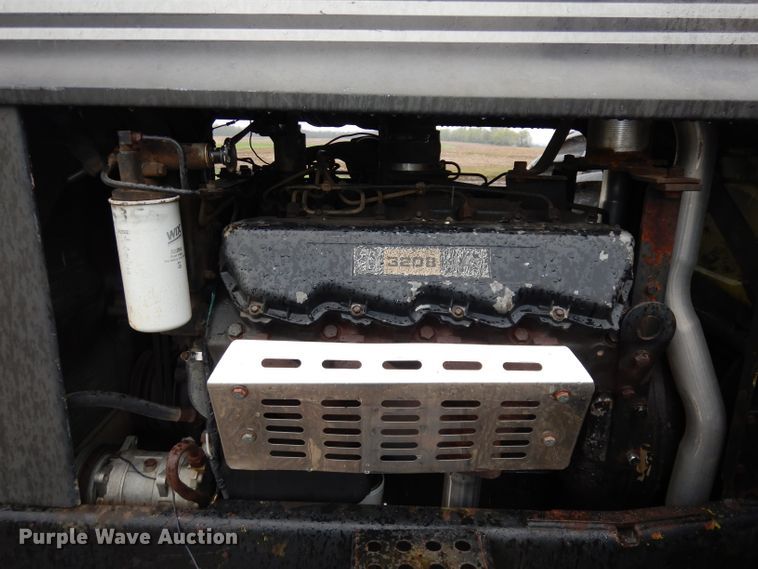 image for item IS9566 White 4-150 Field Boss  4WD tractor