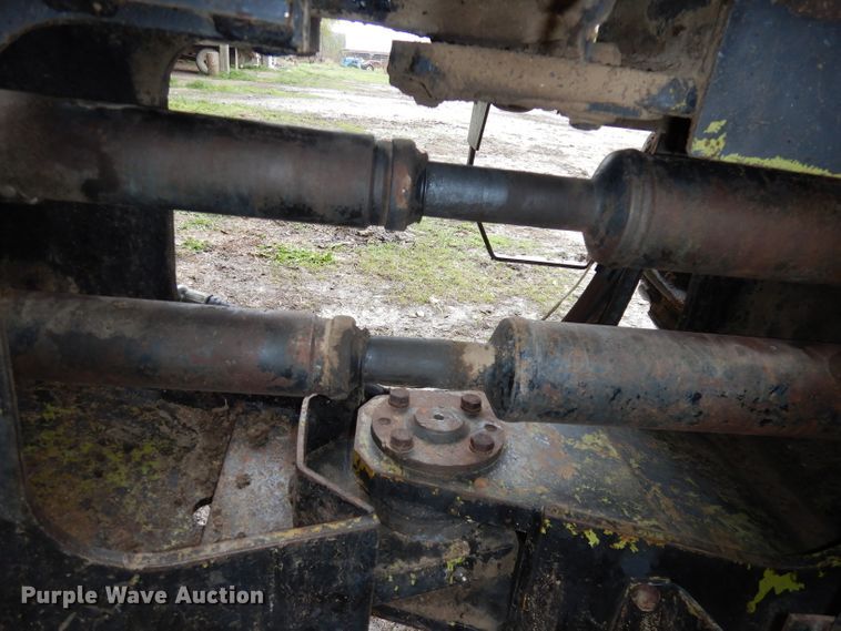 image for item IS9566 White 4-150 Field Boss  4WD tractor