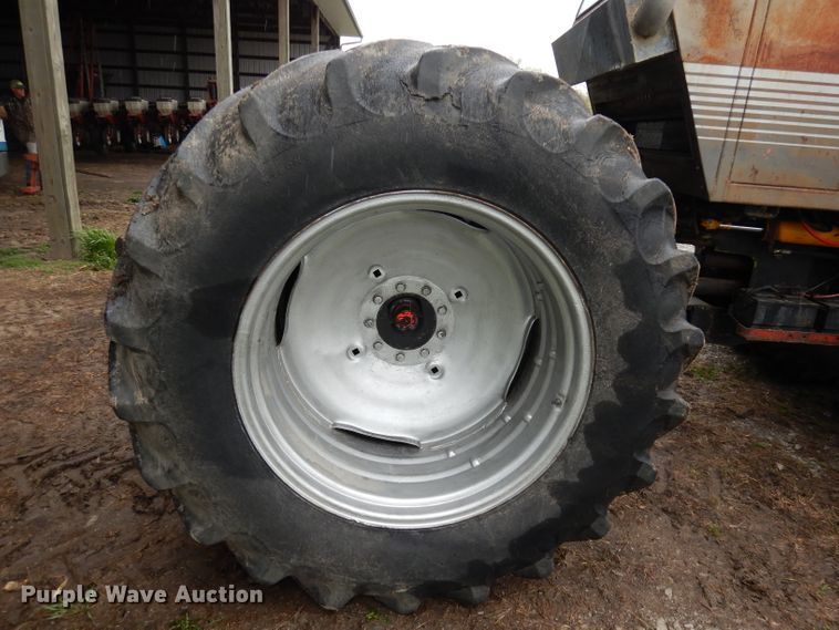 image for item IS9566 White 4-150 Field Boss  4WD tractor