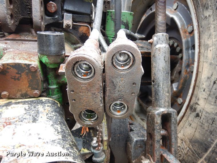 image for item IS9566 White 4-150 Field Boss  4WD tractor