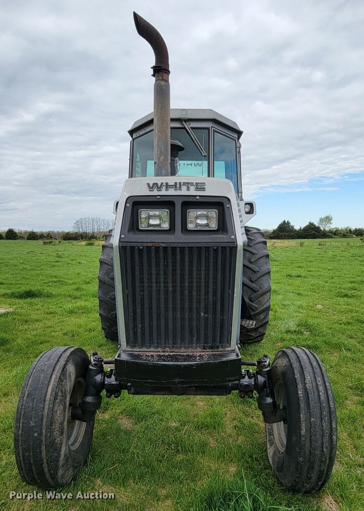 image for item IV9011 White 2-135  tractor