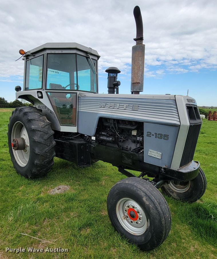 image for item IV9011 White 2-135  tractor