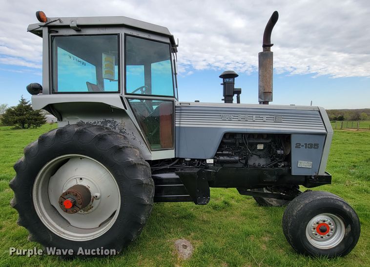 image for item IV9011 White 2-135  tractor