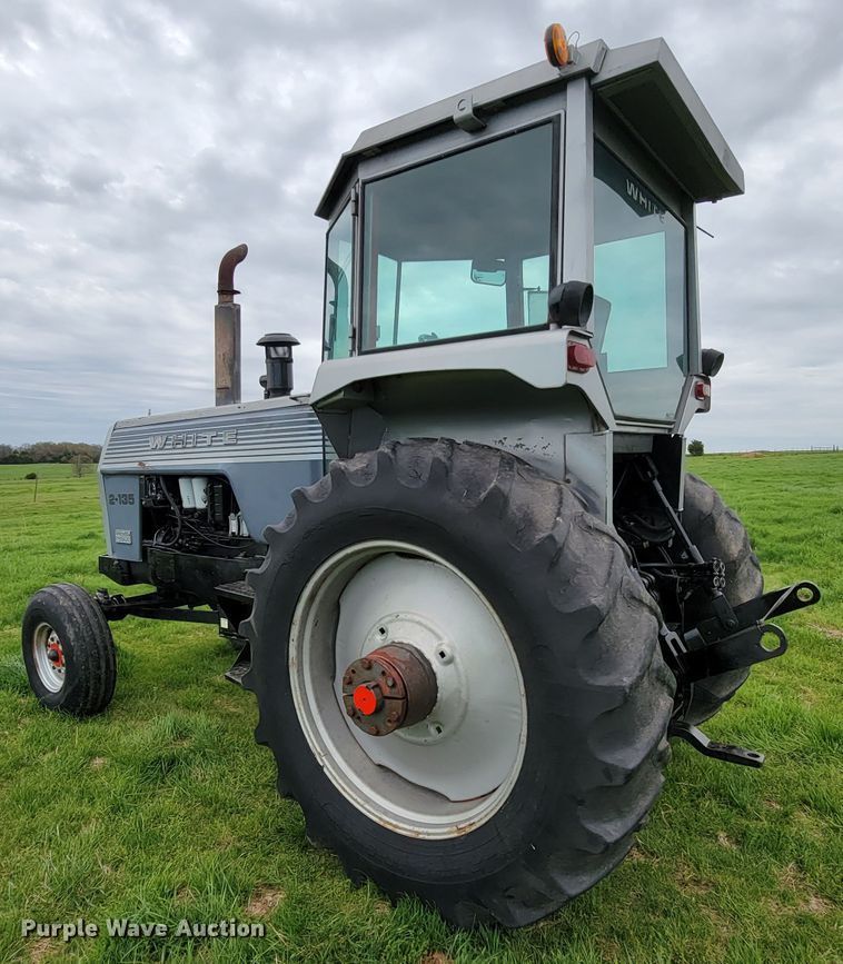 image for item IV9011 White 2-135  tractor