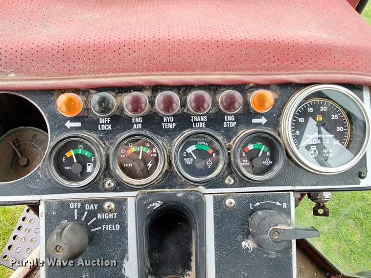 image for item IV9011 White 2-135  tractor