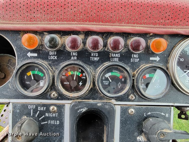 image for item IV9011 White 2-135  tractor