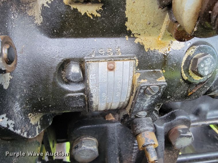 image for item IV9011 White 2-135  tractor