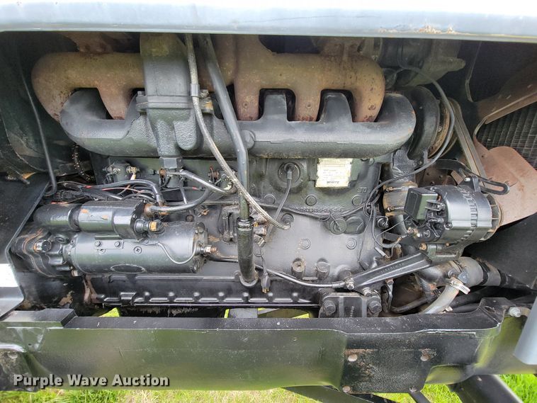 image for item IV9011 White 2-135  tractor