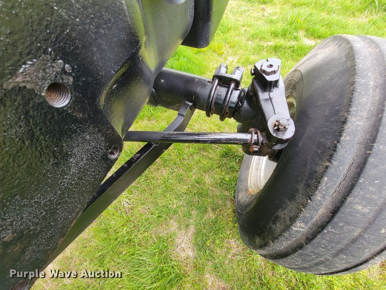 image for item IV9011 White 2-135  tractor