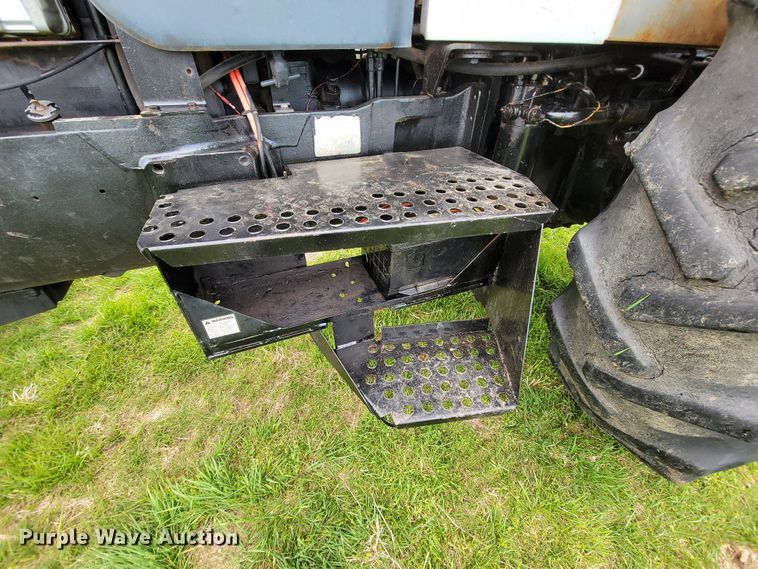 image for item IV9011 White 2-135  tractor