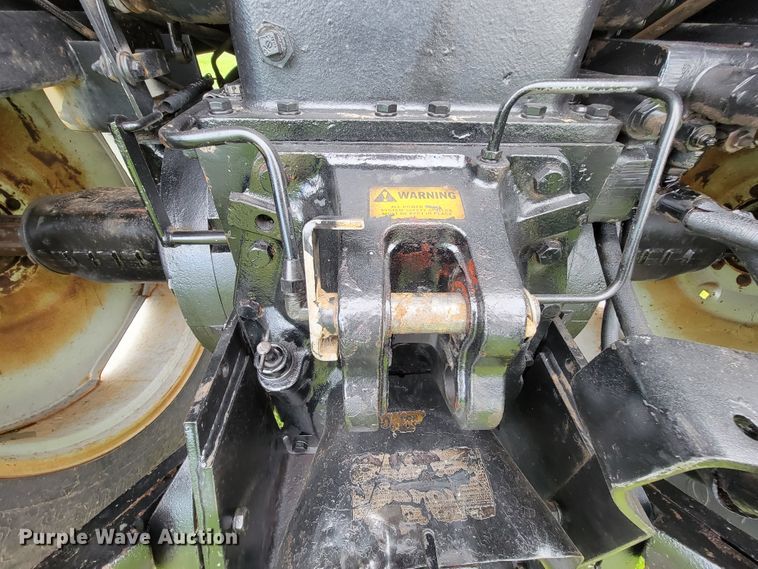 image for item IV9011 White 2-135  tractor