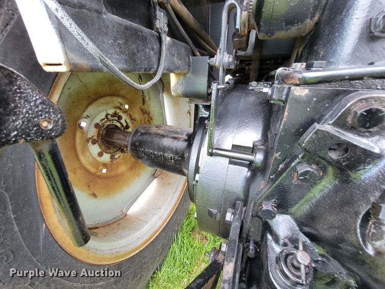 image for item IV9011 White 2-135  tractor