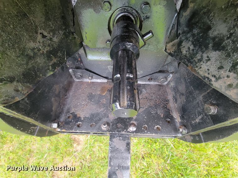 image for item IV9011 White 2-135  tractor