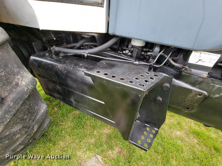 image for item IV9011 White 2-135  tractor