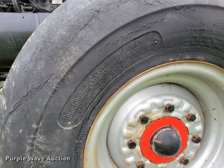 image for item IV9011 White 2-135  tractor