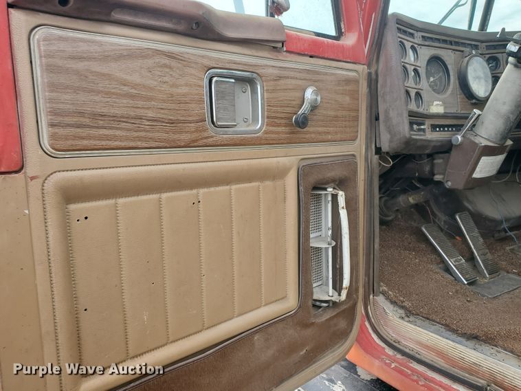 image for item IX9229 1980 Chevrolet Bison  grain truck