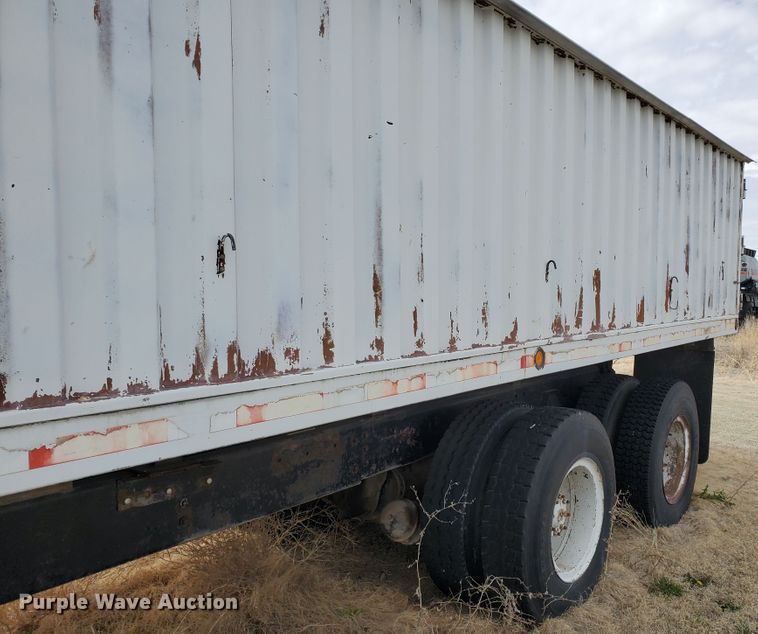 image for item IX9229 1980 Chevrolet Bison  grain truck