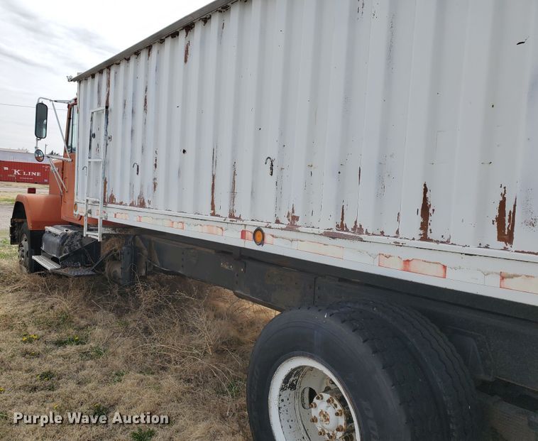 image for item IX9229 1980 Chevrolet Bison  grain truck