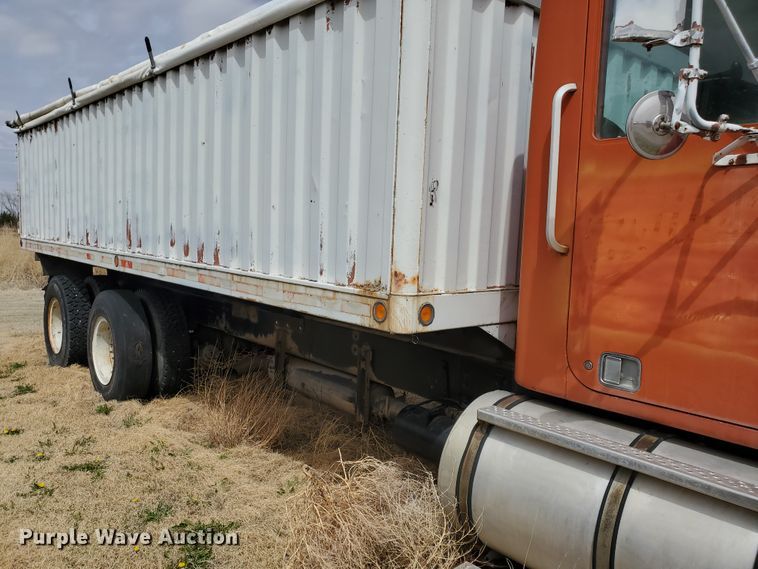 image for item IX9229 1980 Chevrolet Bison  grain truck