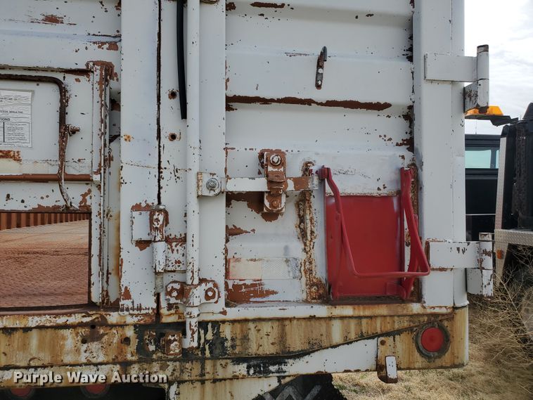 image for item IX9229 1980 Chevrolet Bison  grain truck