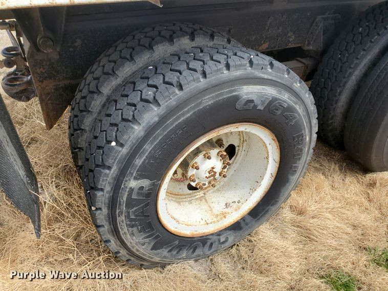 image for item IX9229 1980 Chevrolet Bison  grain truck
