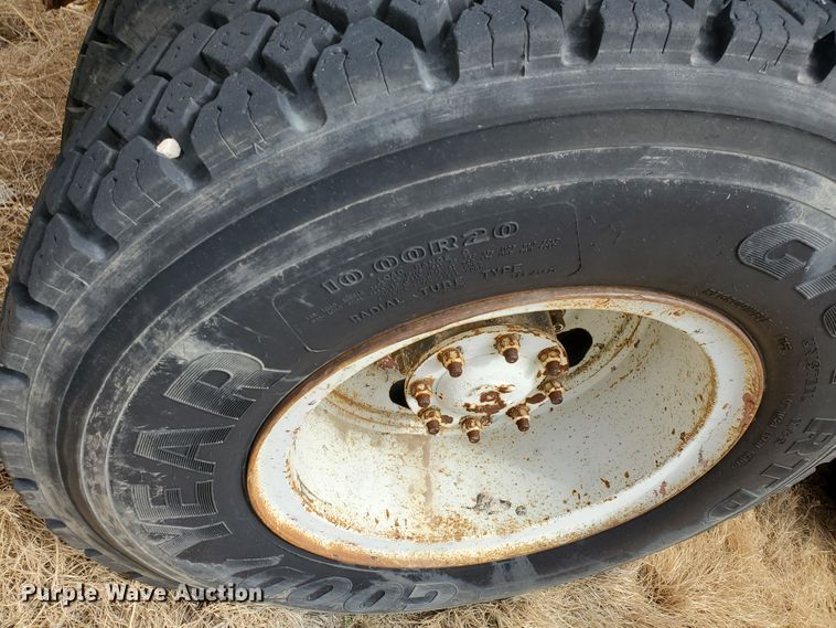 image for item IX9229 1980 Chevrolet Bison  grain truck