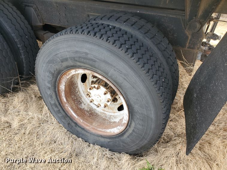 image for item IX9229 1980 Chevrolet Bison  grain truck