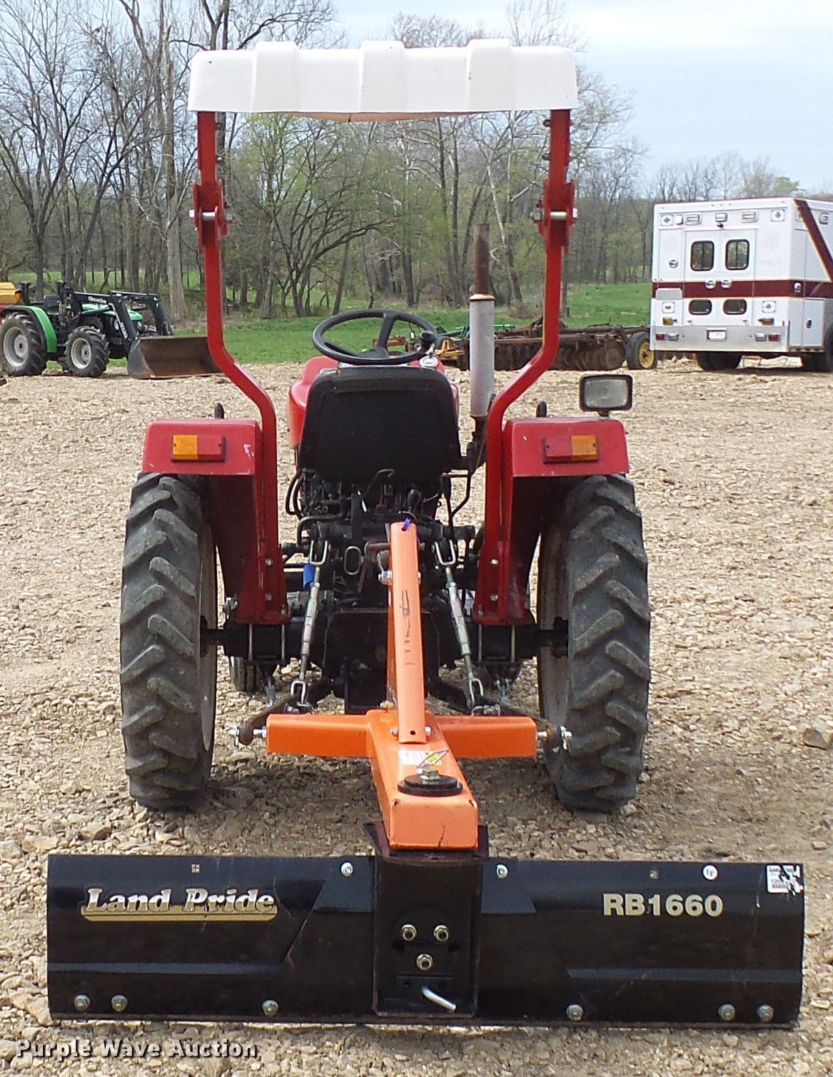 2004 Farm Pro 2420 tractor in Tebbetts, MO Item DL0965 sold Purple Wave