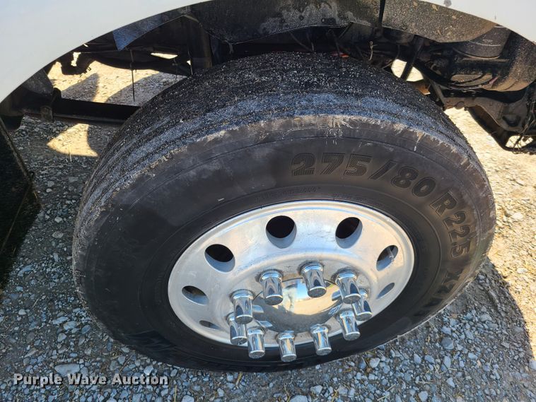 image for item DH5876 2006 Kenworth T800  semi truck