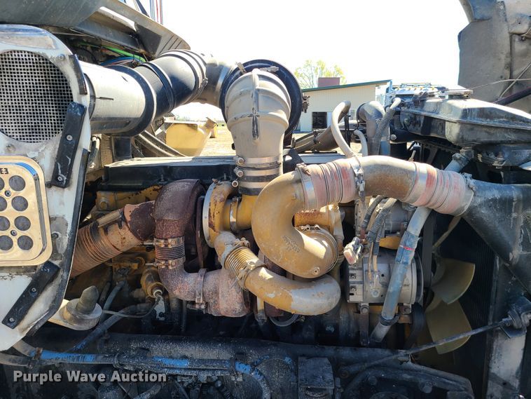 image for item DH5876 2006 Kenworth T800  semi truck