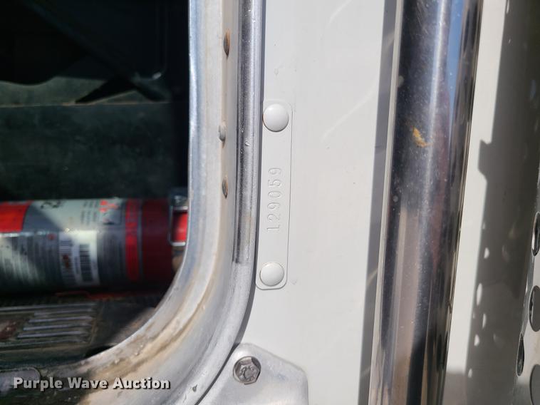 image for item DH5876 2006 Kenworth T800  semi truck