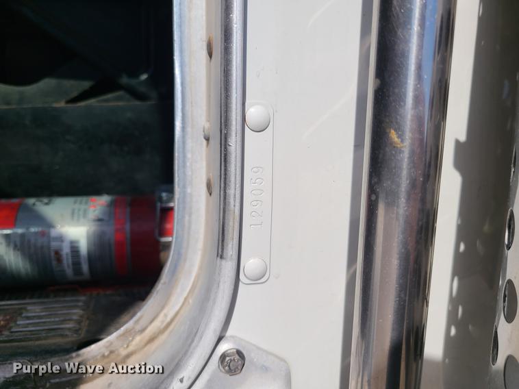 image for item DH5876 2006 Kenworth T800  semi truck