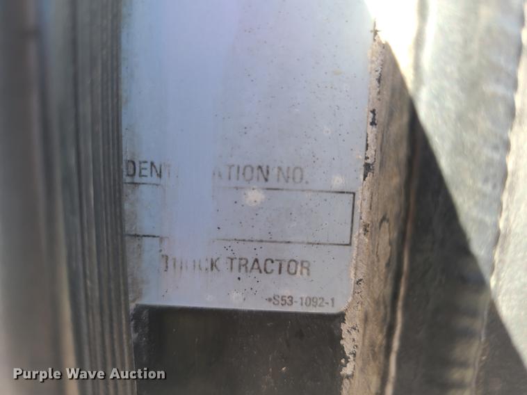 image for item DH5876 2006 Kenworth T800  semi truck