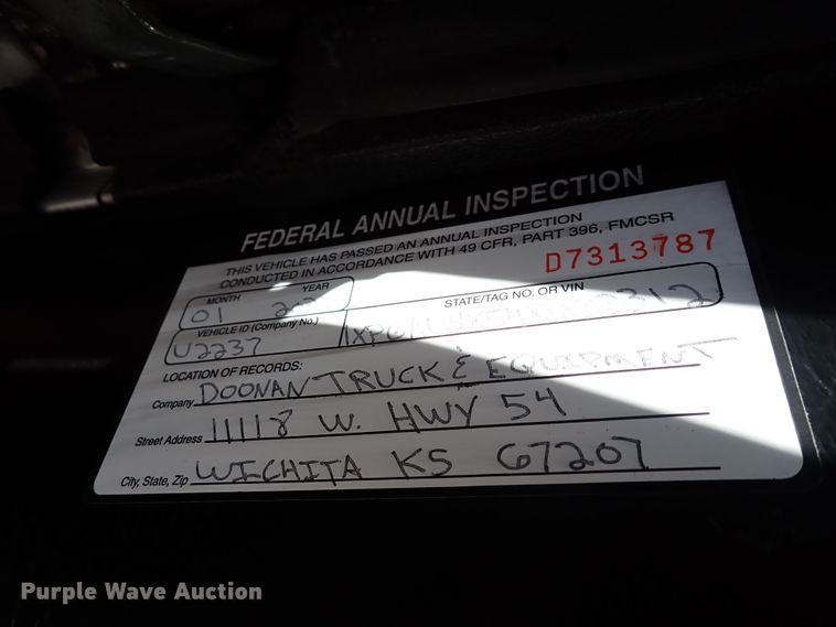 image for item DJ0242 2004 Peterbilt 385  rollback truck