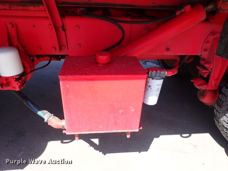 image for item DJ0242 2004 Peterbilt 385  rollback truck