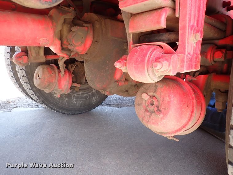 image for item DJ0242 2004 Peterbilt 385  rollback truck