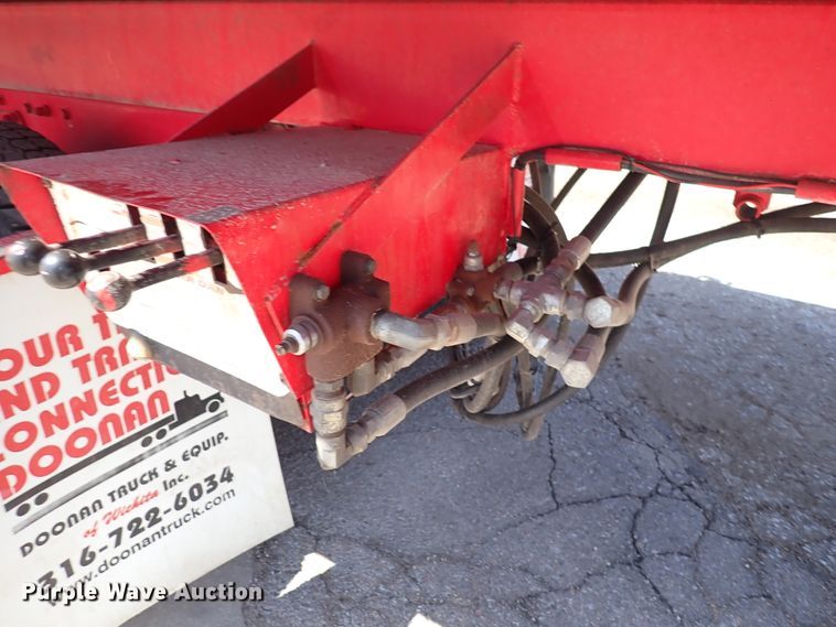 image for item DJ0242 2004 Peterbilt 385  rollback truck