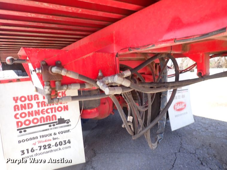 image for item DJ0242 2004 Peterbilt 385  rollback truck