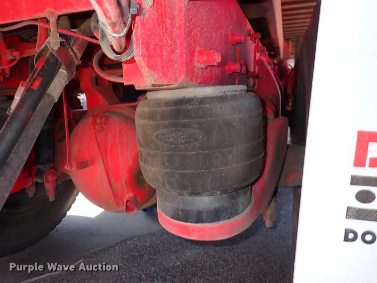 image for item DJ0242 2004 Peterbilt 385  rollback truck