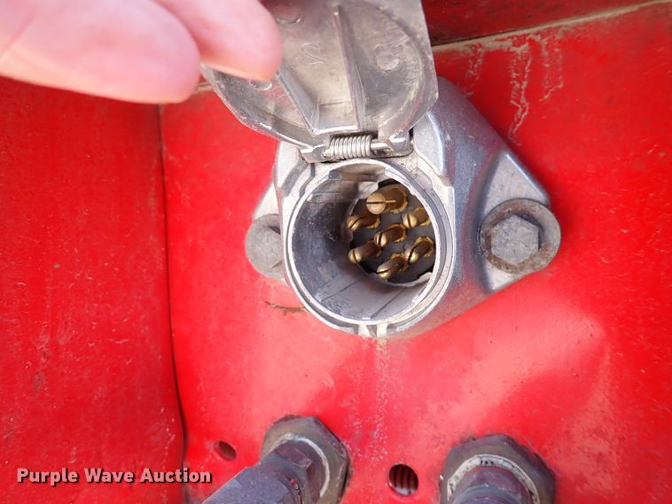 image for item DJ0242 2004 Peterbilt 385  rollback truck