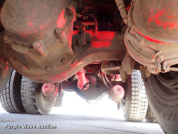 image for item DJ0242 2004 Peterbilt 385  rollback truck