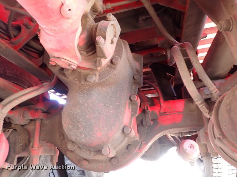 image for item DJ0242 2004 Peterbilt 385  rollback truck