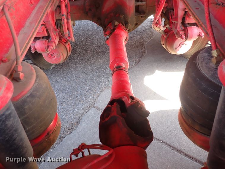 image for item DJ0242 2004 Peterbilt 385  rollback truck