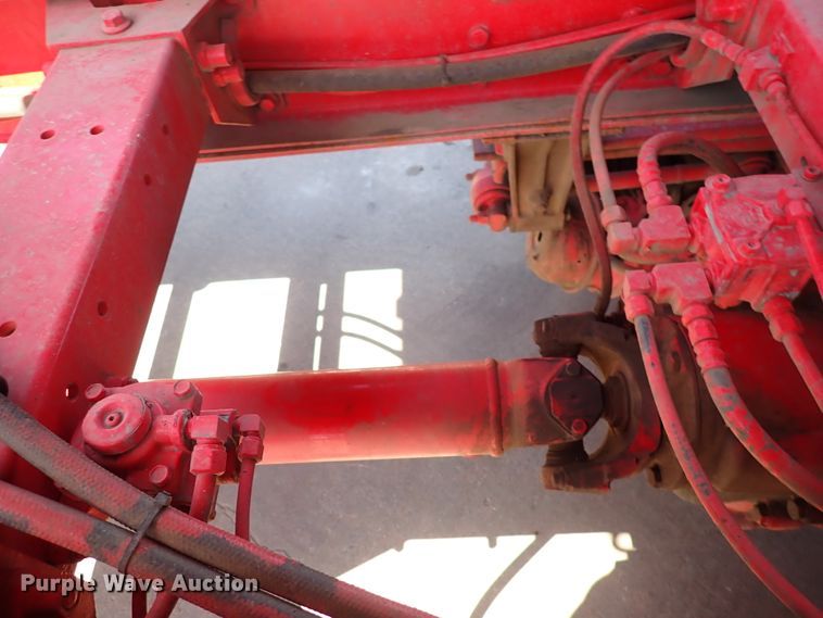 image for item DJ0242 2004 Peterbilt 385  rollback truck