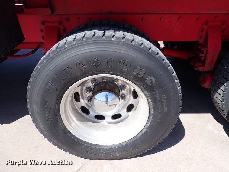 image for item DJ0242 2004 Peterbilt 385  rollback truck