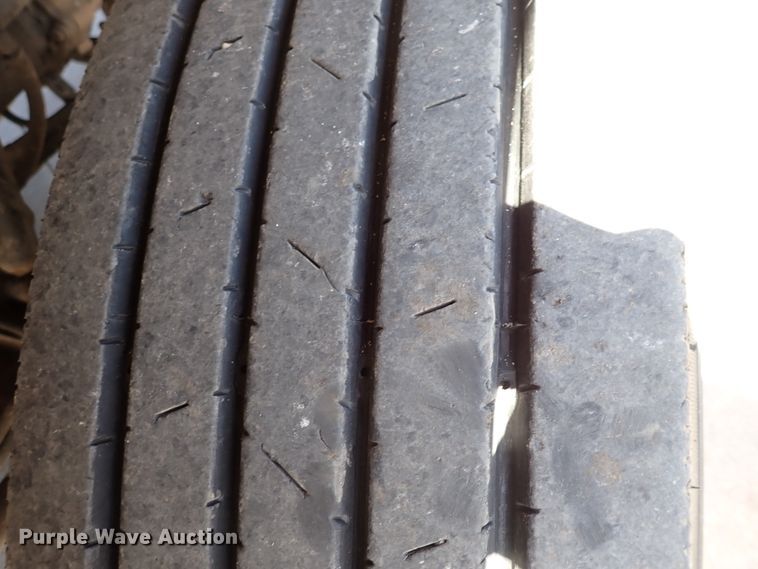 image for item DJ0242 2004 Peterbilt 385  rollback truck