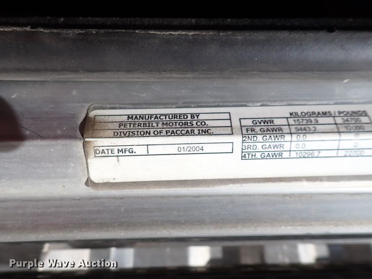 image for item DJ0242 2004 Peterbilt 385  rollback truck