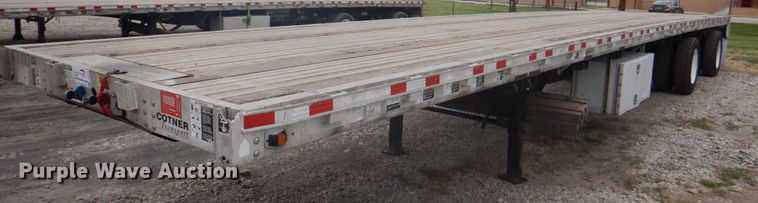 image for item DJ0431 2000 Wilson CF-900 flatbed trailer