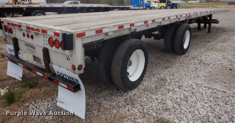 image for item DJ0431 2000 Wilson CF-900 flatbed trailer
