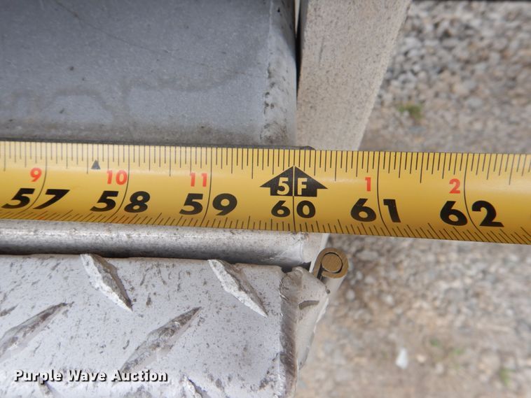 image for item DJ0431 2000 Wilson CF-900 flatbed trailer